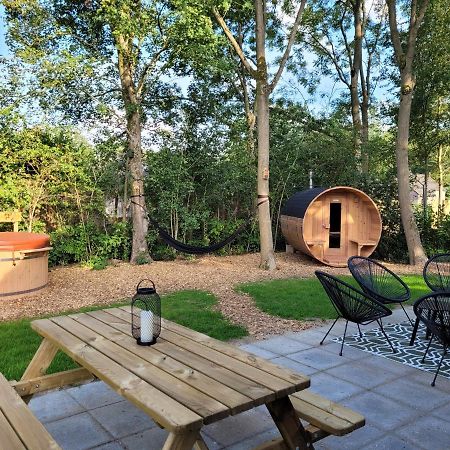 Retro Chic Wellness Met Hottub & Sauna Ewijk 外观 照片