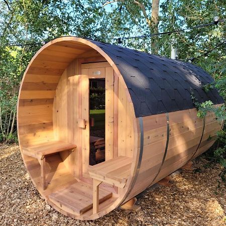 Retro Chic Wellness Met Hottub & Sauna Ewijk 外观 照片