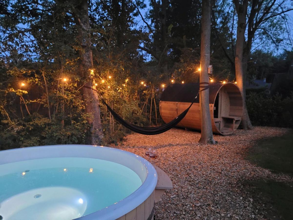Retro Chic Wellness Met Hottub & Sauna Ewijk 外观 照片